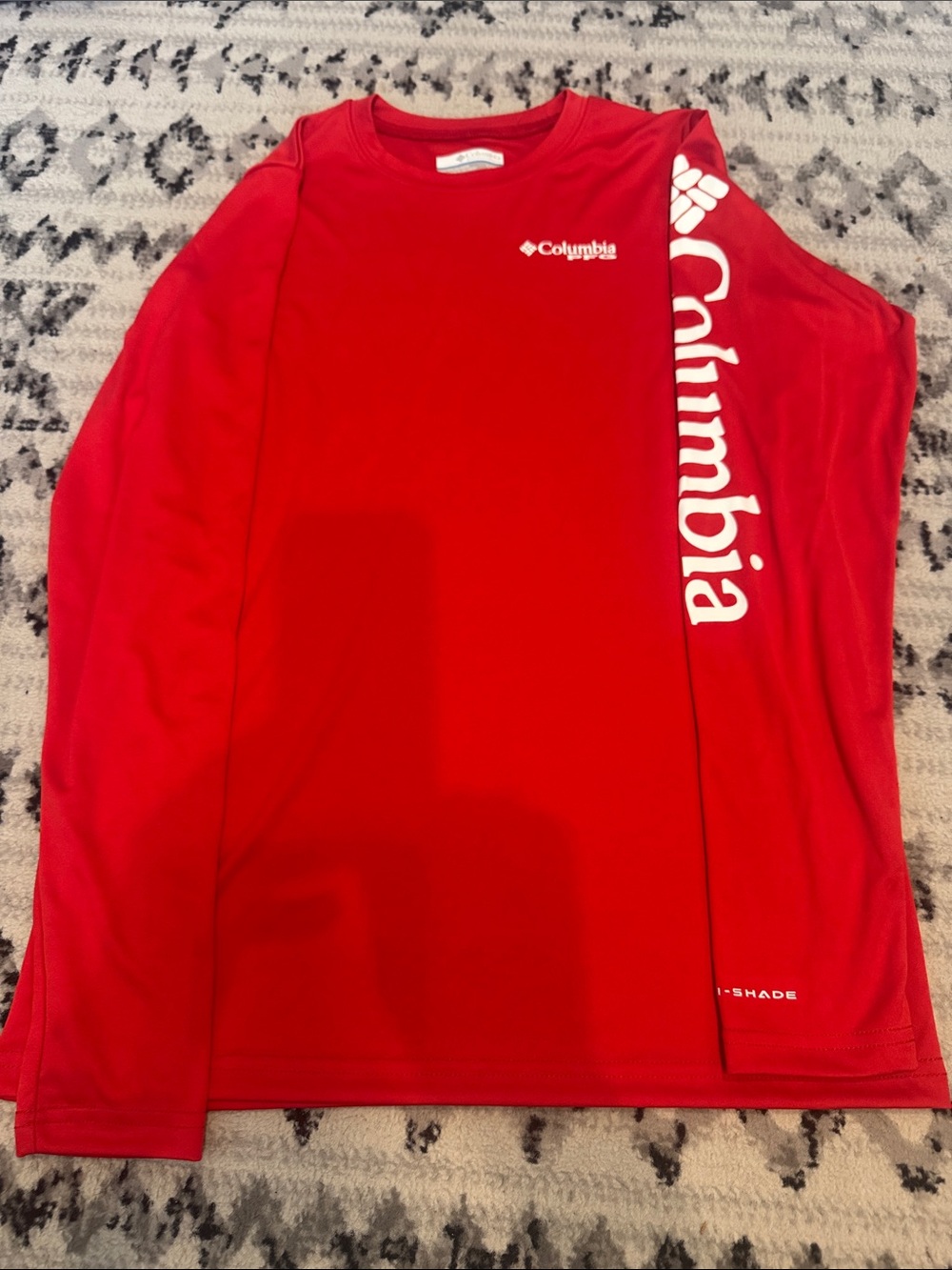 Columbia Youth Rash Guard Size (14/16)    2 shirts total (red & mint green). - Picture 2 of 9